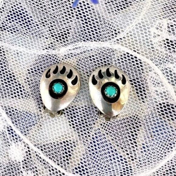 Vintage Sterling & Turquoise Bear Paw Shadowbox Clip Earrings - Picture 2 of 7